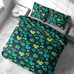 Bedding Set „Lucky Leaf“. Bedding sets 135x200, 140x200 cm, 160x200 cm, 180x200 cm, 200x200 cm, 200x220 cm, 220x240 cm. Bedding set in deep green, filled with cheerful clover patterns, ideal for a nature-inspired and serene sleeping environment.