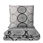 Bedding Set „Mandala“. Bedding sets 135x200, 140x200 cm, 200x200 cm, 200x220 cm. Grey bedding set adorned with intricate grey, white, and black mandala patterns for a serene and stylish bedroom aesthetic.