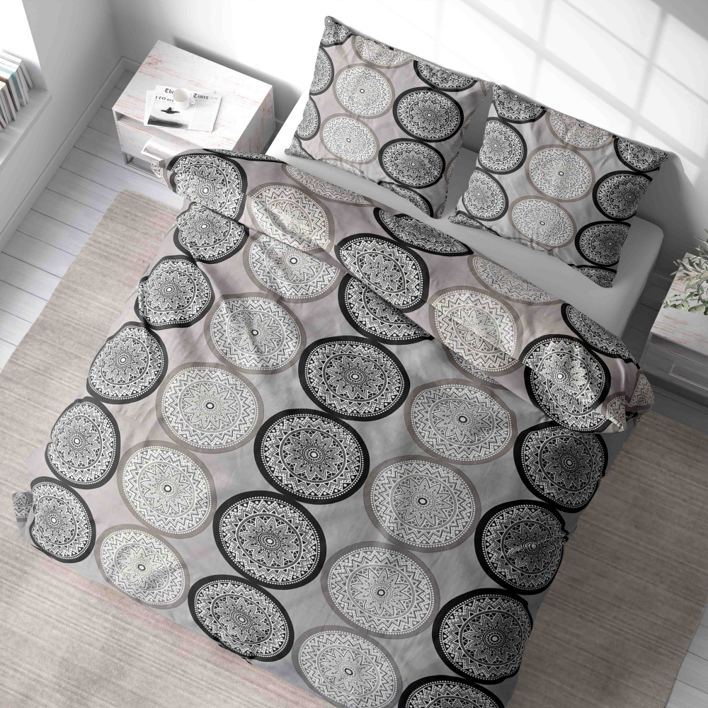 Bedding Set „Mandala“. Bedding sets 135x200, 140x200 cm, 200x200 cm, 200x220 cm. Stylish grey bedding set with beautiful grey, white, and black mandala patterns, bringing a sense of calm and sophistication to your space.