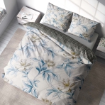 Bedding Set „Melody“. Patterned bedding sets, 140x200 cm, 200x200 cm, 200x220 cm. Stylish white bedding set with blue-shaded grey flowers, adding a touch of sophistication and tranquility.