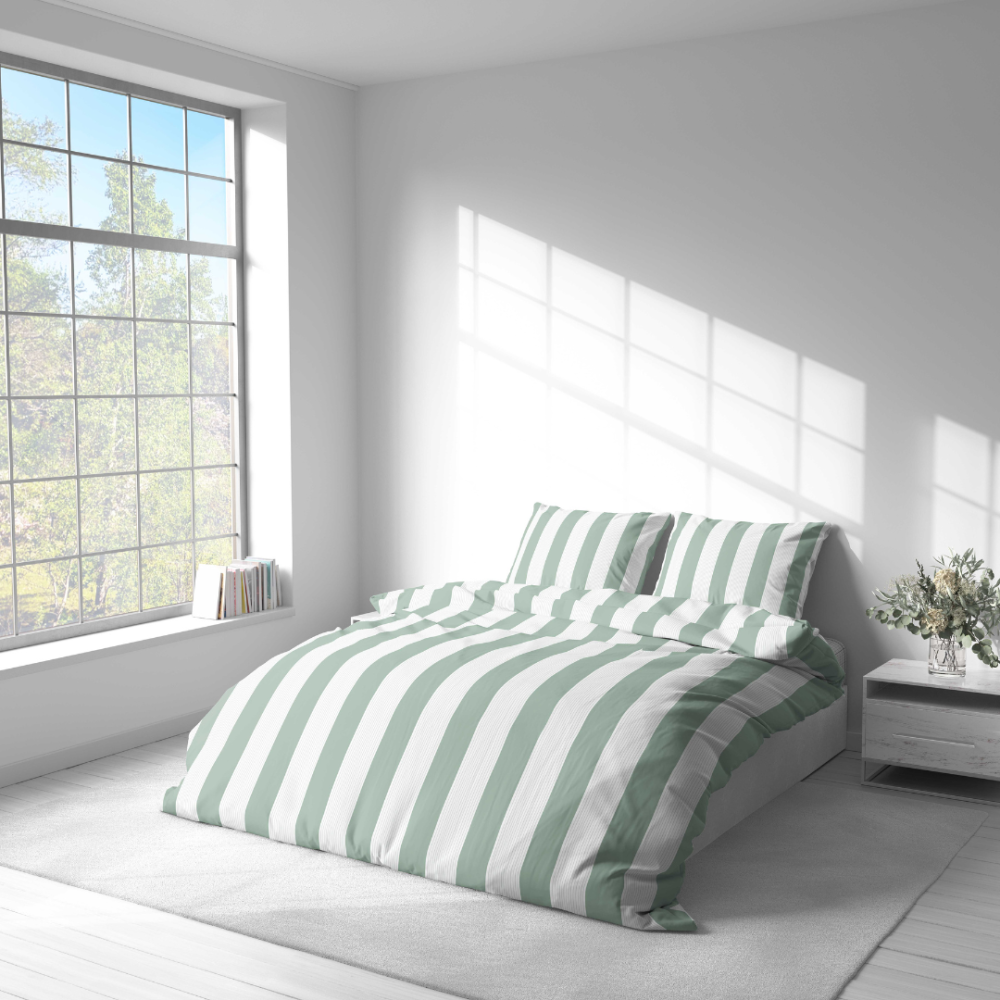 Bedding Set „Modern Line“. Green bedding set, 140x200 cm, 200x200 cm, 200x220 cm. Elegant white bedding adorned with green and white stripes, offering a bright and airy feel to your sleeping space.