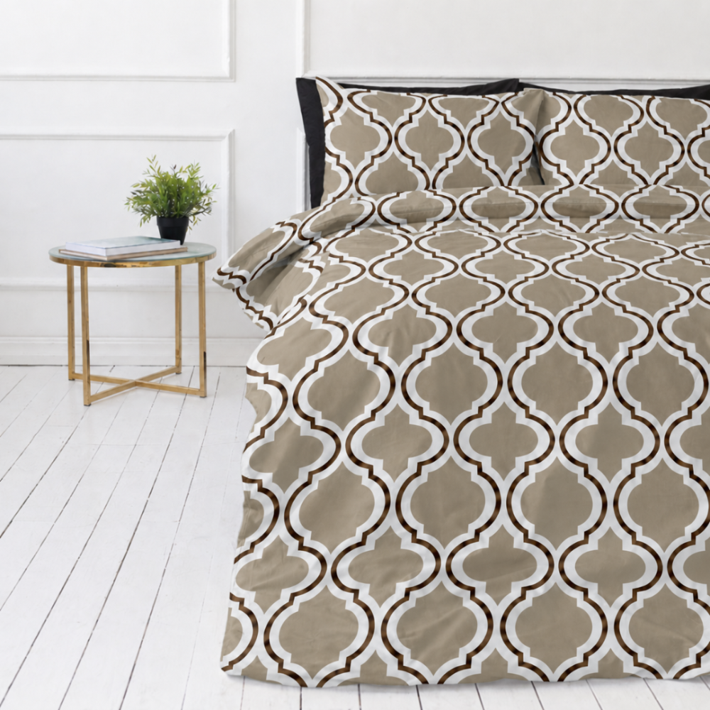 Bedding Set „Moroccan Beige“. Beige bedding sets, 140x200 cm, 150x200 cm, 160x200 cm, 180x200 cm, 200x200 cm, 200x220 cm, 220x240 cm. White and sand bedding set with dark brown ornamental lines Bedding Set „Moroccan Beige“. Beige bedding sets, 140x200 cm, 150x200 cm, 160x200 cm, 180x200 cm, 200x200 cm, 200x220 cm, 220x240 cm. White and sand bedding set with dark brown ornamental lines
