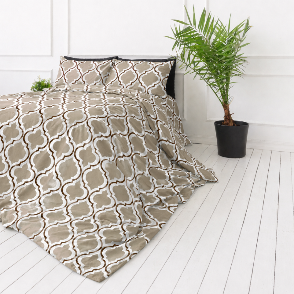 Bedding Set „Moroccan Beige“. Beige bedding sets, 140x200 cm, 150x200 cm, 160x200 cm, 180x200 cm, 200x200 cm, 200x220 cm, 220x240 cm. Moroccan style bedding set with sand and brown pattern Bedding Set „Moroccan Beige“. Beige bedding sets, 140x200 cm, 150x200 cm, 160x200 cm, 180x200 cm, 200x200 cm, 200x220 cm, 220x240 cm. Moroccan style bedding set with sand and brown pattern