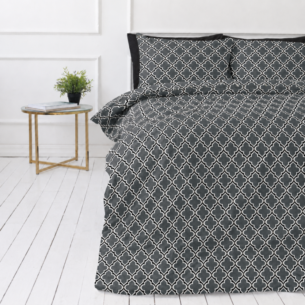 Bedding Set „Morocco grey“. Bedding sets 155x200, 140x200 cm, 150x200 cm, 160x200 cm, 180x200 cm, 200x200 cm, 200x220 cm, 220x240 cm. Black and grey bedding pattern with white oriental-style outlines
