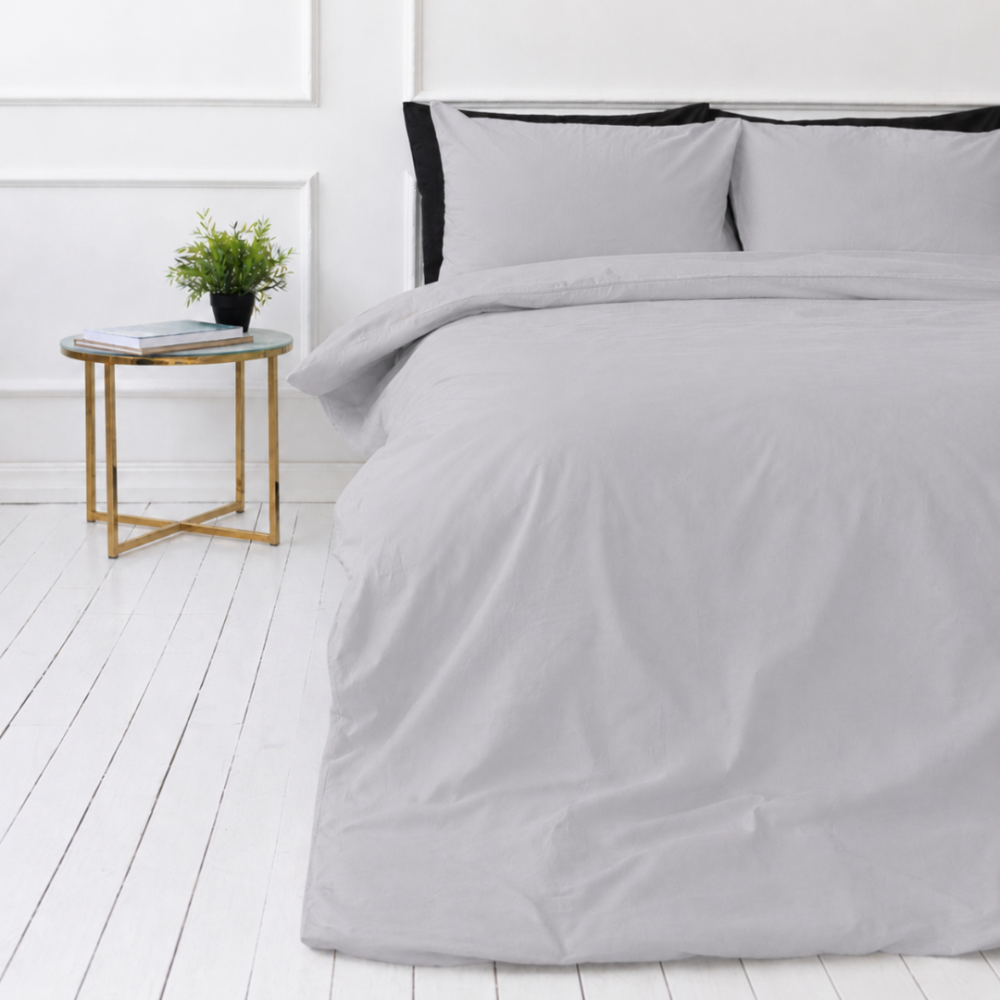 Bedding Set „Nimbus“. Gray bedding sets, 140x200 cm, 200x200 cm, 200x220 cm. Soothing light grey bedding set, perfect for creating a serene and relaxing atmosphere in your sleeping space. Bedding Set „Nimbus“. Gray bedding sets, 140x200 cm, 200x200 cm, 200x220 cm. Soothing light grey bedding set, perfect for creating a serene and relaxing atmosphere in your sleeping space.