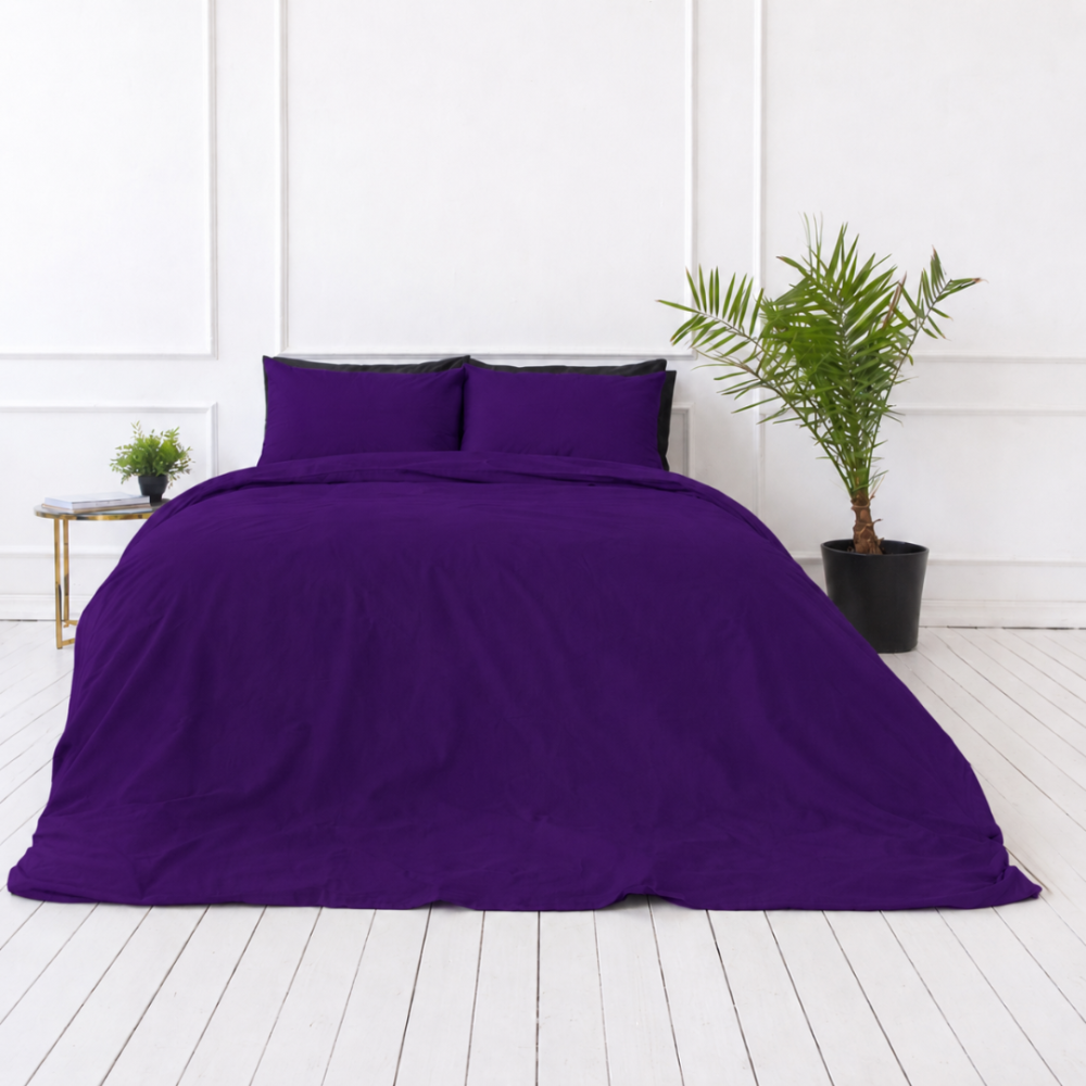 Bedding Set „Pansy“. Purple bedding, 140x200 cm, 150x200 cm, 160x200 cm, 180x200 cm, 200x200 cm, 200x220 cm, 220x240 cm. Rich dark purple bedding set, perfect for creating a serene and luxurious ambiance in your bedroom.