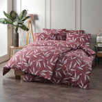 Bedding Set „Patrick Red“. Purple bedding, 140x200 cm, 200x200 cm, 200x220 cm. Red bedding set with a grid pattern and leaves, combining a bold color with natural elements for a stylish look.