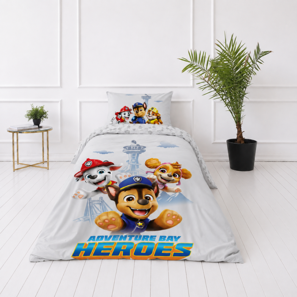 Bedding Set „Paw Patrol“. Kids bedding, 135x200 cm. Grey and white design with paw prints, badges and paw patrol symbols. Bedding Set „Paw Patrol“. Kids bedding, 135x200 cm. Grey and white design with paw prints, badges and paw patrol symbols.