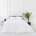 Bedding Set „Pearl“. Bedding sets 135x200, 140x200 cm, 150x200 cm, 160x200 cm, 180x200 cm, 200x200 cm, 200x220 cm, 220x240 cm. Pure white bedding set, adding brightness to your bedroom decor. Bedding Set „Pearl“. Bedding sets 135x200, 140x200 cm, 150x200 cm, 160x200 cm, 180x200 cm, 200x200 cm, 200x220 cm, 220x240 cm. Pure white bedding set, adding brightness to your bedroom decor.