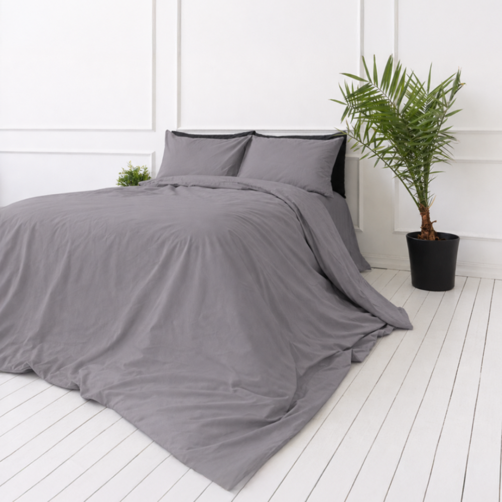 Bedding Set „Phantom“. Bedding sets 155x200, 140x200 cm, 150x200 cm, 160x200 cm, 180x200 cm, 200x200 cm, 200x220 cm, 220x240 cm. Bedding in a calm and neutral grey tone Bedding Set „Phantom“. Bedding sets 155x200, 140x200 cm, 150x200 cm, 160x200 cm, 180x200 cm, 200x200 cm, 200x220 cm, 220x240 cm. Bedding in a calm and neutral grey tone