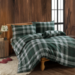 Bedding Set „Plaid Green Flannel“. Flannel bedding sets, 200x200 cm, 200x220 cm. Bedding set in dark green with a square design accented by touches of white, adding a bold yet balanced look to your bedroom.