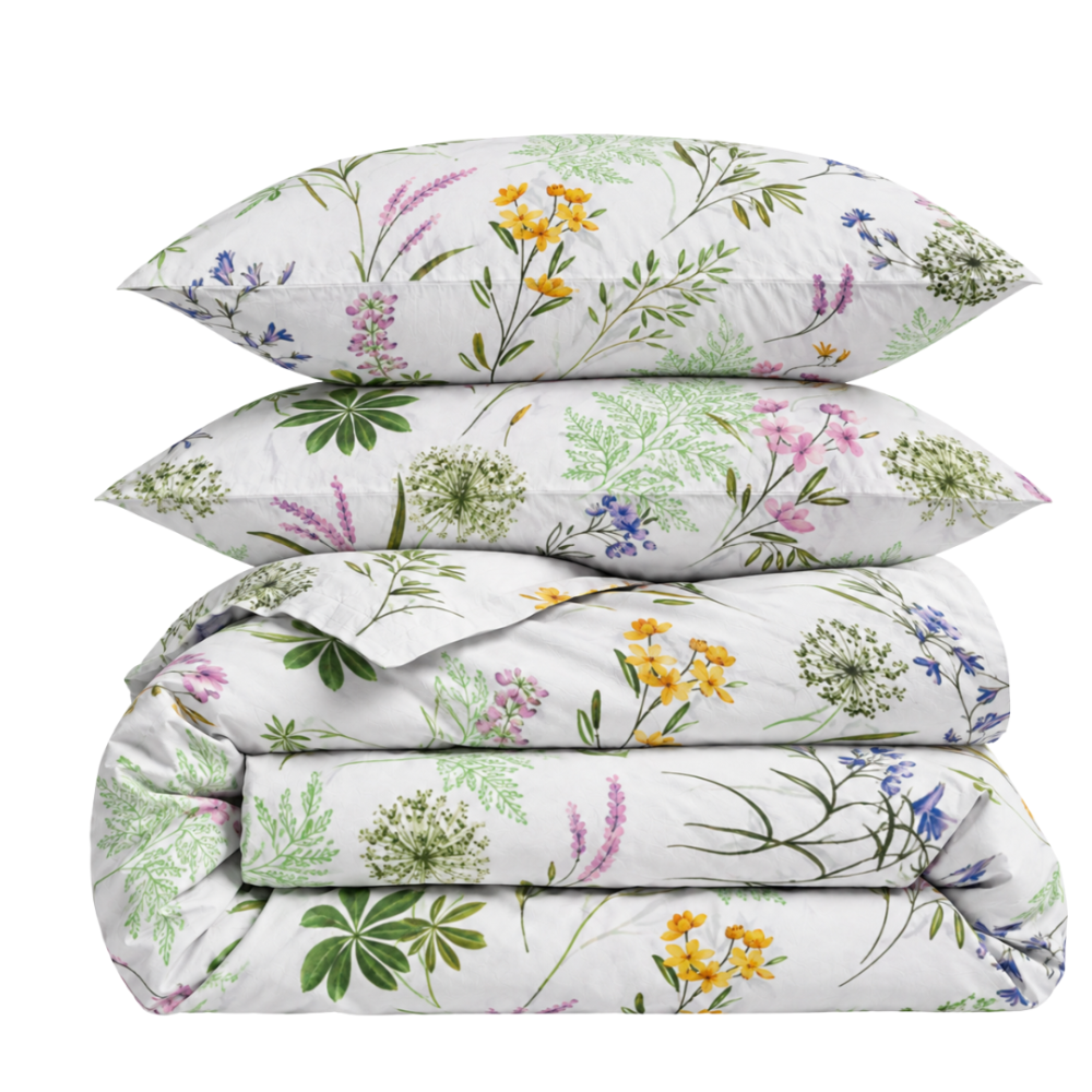 Bedding Set „Primavera“. Bedding sets 155x200, 140x200 cm, 150x200 cm, 160x200 cm, 180x200 cm, 200x200 cm, 200x220 cm, 220x240 cm. White bedding set with green leaves and colorful meadow flowers Bedding Set „Primavera“. Bedding sets 155x200, 140x200 cm, 150x200 cm, 160x200 cm, 180x200 cm, 200x200 cm, 200x220 cm, 220x240 cm. White bedding set with green leaves and colorful meadow flowers