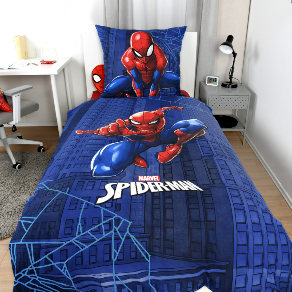 Bedding Set „Spiderman“. Kids bedding, 135x200 cm. Light blue bedding pattern with repeating red spider-man motifs Bedding Set „Spiderman“. Kids bedding, 135x200 cm. Light blue bedding pattern with repeating red spider-man motifs