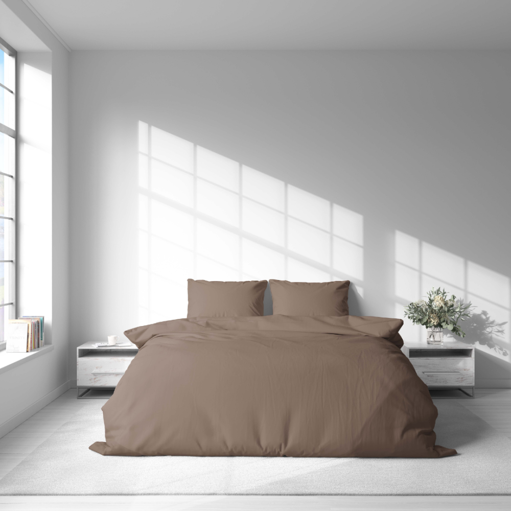 Bedding Set „Stucco“. Bedding sets 135x200, 140x200 cm, 200x200 cm, 200x220 cm. Calm and subtle brown design with a soft creamy shade, creating a warm and harmonious atmosphere in your bedroom.
