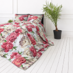 Bedding Set „Timeless Elegance“. Bedding sets 155x200, 140x200 cm, 150x200 cm, 160x200 cm, 180x200 cm, 200x200 cm, 200x220 cm, 220x240 cm. Bedding design featuring large pink, red and beige flowers