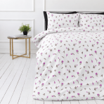 Bedding Set „Tulips“. Bedding sets 155x200, 140x200 cm, 150x200 cm, 160x200 cm, 180x200 cm, 200x200 cm, 200x220 cm, 220x240 cm. Bedding set with scattered violet tulip flowers on a white background. Bedding Set „Tulips“. Bedding sets 155x200, 140x200 cm, 150x200 cm, 160x200 cm, 180x200 cm, 200x200 cm, 200x220 cm, 220x240 cm. Bedding set with scattered violet tulip flowers on a white background.