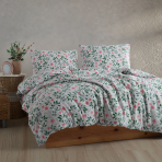 Bedding Set „Kate Green“. Green bedding set, 140x200 cm, 200x200 cm, 200x220 cm. White bedding set adorned with green leaves and delicate pink flowers, bringing a fresh, botanical feel to your bedroom.