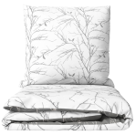Bedding Set „Woodland Gray“. Patterned bedding sets, 140x200 cm, 200x200 cm, 200x220 cm. White bedding set with a pattern of grey branches and small leaves, complemented by a greyish inner side. Bedding Set „Woodland Gray“. Patterned bedding sets, 140x200 cm, 200x200 cm, 200x220 cm. White bedding set with a pattern of grey branches and small leaves, complemented by a greyish inner side.