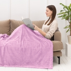 Blanket „Marshmallow Lily fleece blanket“. Blankets, 200x220 cm. Soft striped throw in pinkish-violet color, designed for cozy relaxation.