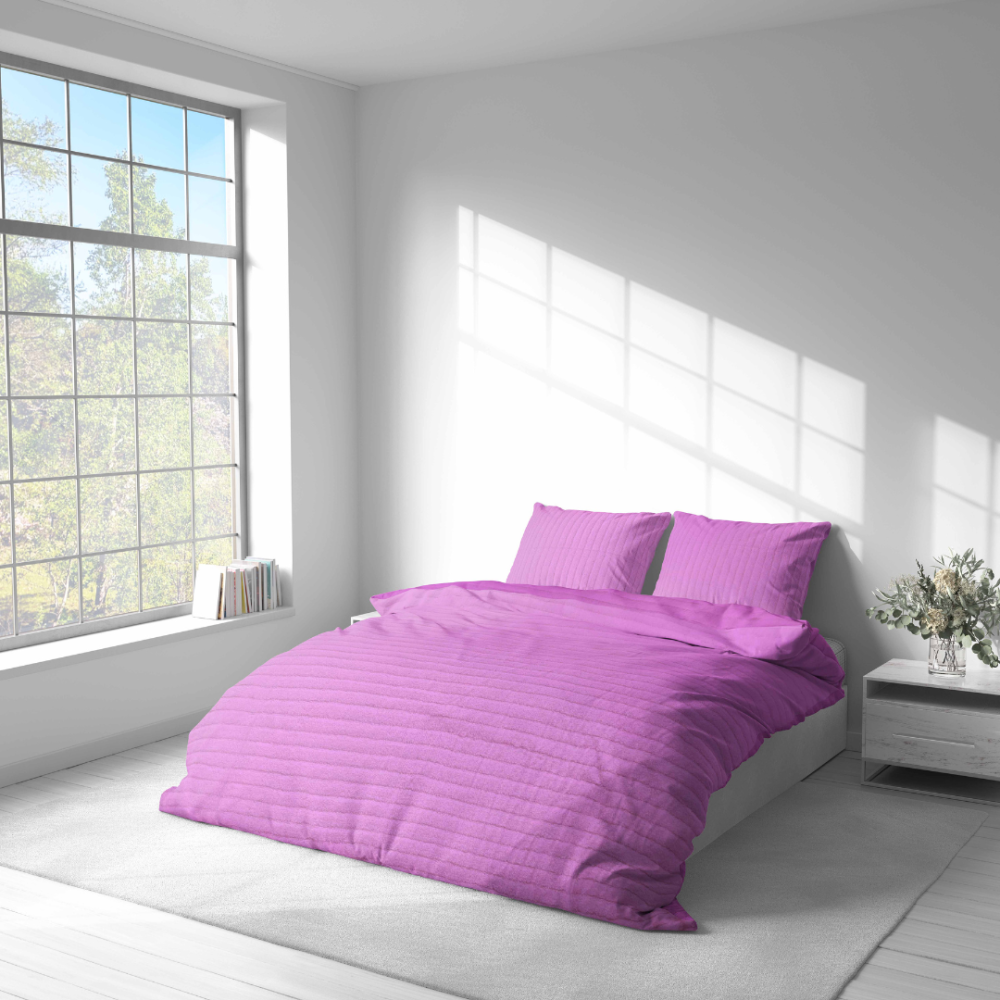 Plush Bedding Set “Minky Violet”. Purple bedding, 200x220 cm. Elegant violet plush bedding set, perfect for a touch of sophistication and warmth.