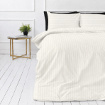 Premium Sateen Bedding Set „Snow White Stripe Sateen“. Mako cotton sateen bedding, 140x200 cm, 150x200 cm, 160x200 cm, 180x200 cm, 200x200 cm, 200x220 cm, 220x240 cm. Ivory bedding with lighter and darker stripes.