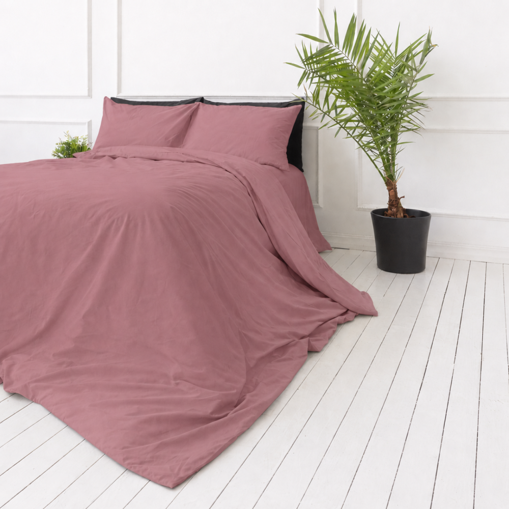 Premium Sateen Bedding Set „Grape sateen“. Mako cotton sateen bedding, 140x200 cm, 150x200 cm, 160x200 cm, 180x200 cm, 200x200 cm, 200x220 cm, 220x240 cm. Solid pink-toned bedding set with a soft design