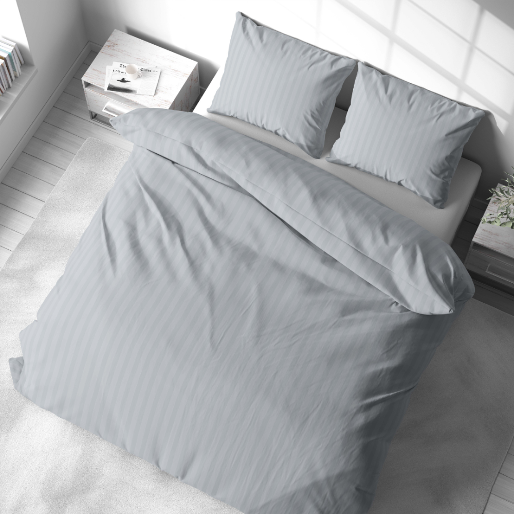 Premium Sateen Bedding Set „Light Gray Stripe Satin“. Bedding sets 135x200, 140x200 cm, 200x200 cm. Pastel gray bedding with thin stripes.