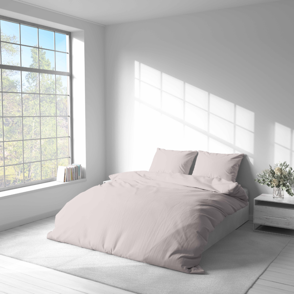 Premium Sateen Bedding Set „Seashell Pink Satin“. Bedding sets 150x200, 140x200 cm, 150x200 cm, 160x200 cm, 180x200 cm, 200x200 cm, 200x220 cm, 220x240 cm. Coral pink bedding set with a soft satin sheen