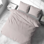 Premium Sateen Bedding Set „Seashell Pink Stripe Satin“. Bedding sets 150x200, 140x200 cm, 150x200 cm, 160x200 cm, 180x200 cm, 200x200 cm, 200x220 cm. Soft coral pink striped bedding set on the bed