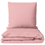 Premium Sateen Bedding Set „Seashell Pink Stripe Sateen“. Mako cotton sateen bedding, 140x200 cm, 150x200 cm, 160x200 cm, 180x200 cm, 200x200 cm, 200x220 cm, 220x240 cm. Pink coral striped bedding set in a soft and airy interior Premium Sateen Bedding Set „Seashell Pink Stripe Sateen“. Mako cotton sateen bedding, 140x200 cm, 150x200 cm, 160x200 cm, 180x200 cm, 200x200 cm, 200x220 cm, 220x240 cm. Pink coral striped bedding set in a soft and airy interior
