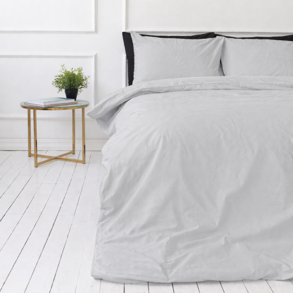 Premium Sateen Bedding Set „Silvara“. Bedding sets 150x200, 140x200 cm, 150x200 cm, 160x200 cm, 180x200 cm, 200x200 cm, 200x220 cm, 220x240 cm. Soft grey modern bedding set without pattern