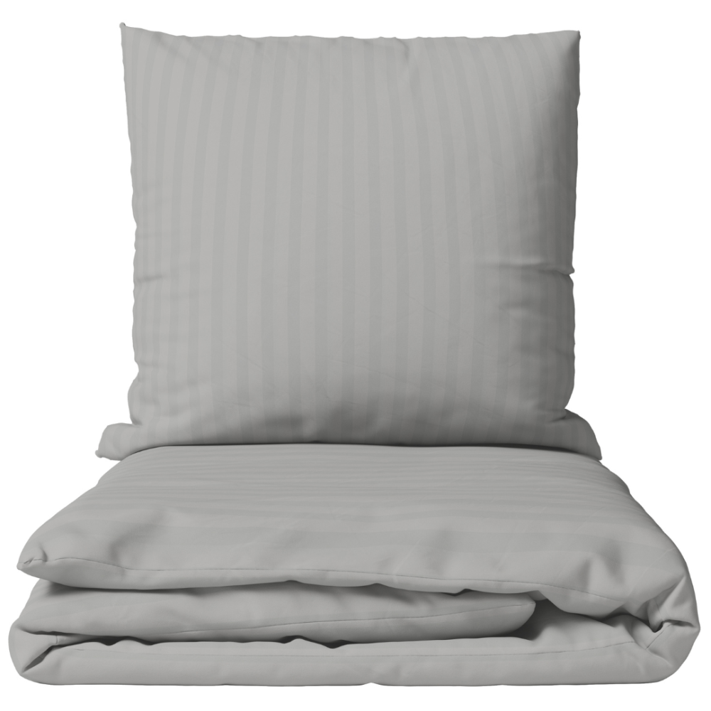 Premium Sateen Bedding Set „Silver Stripe Sateen“. Bedding sets 150x200, 140x200 cm, 150x200 cm, 160x200 cm, 180x200 cm, 200x200 cm, 200x220 cm, 220x240 cm. Grey bedding set with a subtle stripe pattern Premium Sateen Bedding Set „Silver Stripe Sateen“. Bedding sets 150x200, 140x200 cm, 150x200 cm, 160x200 cm, 180x200 cm, 200x200 cm, 200x220 cm, 220x240 cm. Grey bedding set with a subtle stripe pattern