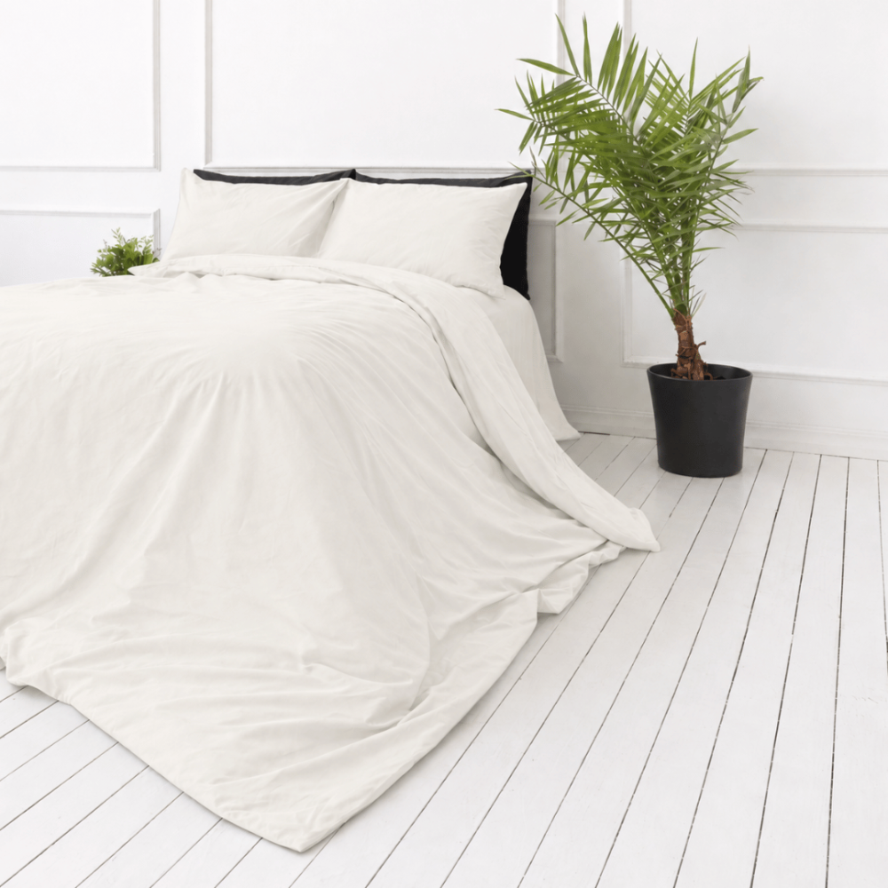 Premium Sateen Bedding Set „Snow White sateen“. Mako cotton sateen bedding, 140x200 cm, 150x200 cm, 160x200 cm, 180x200 cm, 200x200 cm, 200x220 cm, 220x240 cm. Ivory duvet cover and pillowcases.