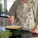 Apron „Ralph apron“. Aprons. Apron with subtle grey-green leaf and botanical motifs Apron „Ralph apron“. Aprons. Apron with subtle grey-green leaf and botanical motifs
