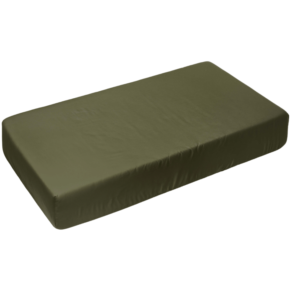 Satin Bed Sheet „Moss Green Sateen“, 150x220 cm, 200x220 cm, 220x240 cm. Solid dark olive-green flat sheet. Satin Bed Sheet „Moss Green Sateen“, 150x220 cm, 200x220 cm, 220x240 cm. Solid dark olive-green flat sheet.