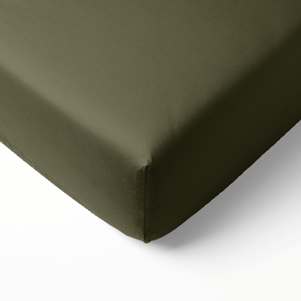 Satin Bed Sheet „Moss Green Sateen“, 150x220 cm, 200x220 cm, 220x240 cm. Khaki-green flat sheet without patterns. Satin Bed Sheet „Moss Green Sateen“, 150x220 cm, 200x220 cm, 220x240 cm. Khaki-green flat sheet without patterns.