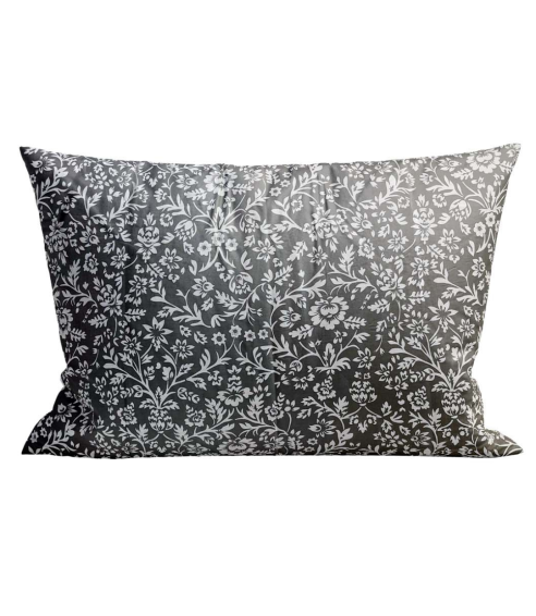 Satin pillowcase “Delicate”