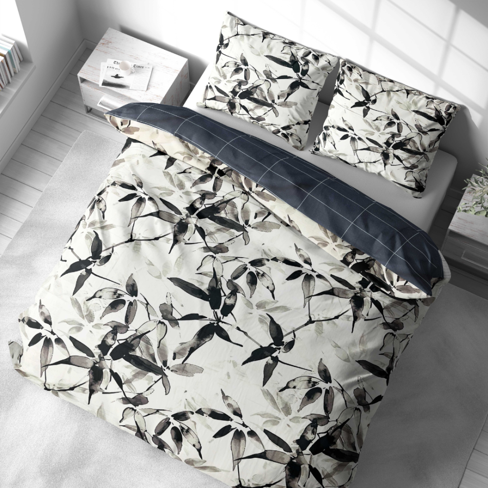 Satin pillowcase “Smoky Petals”