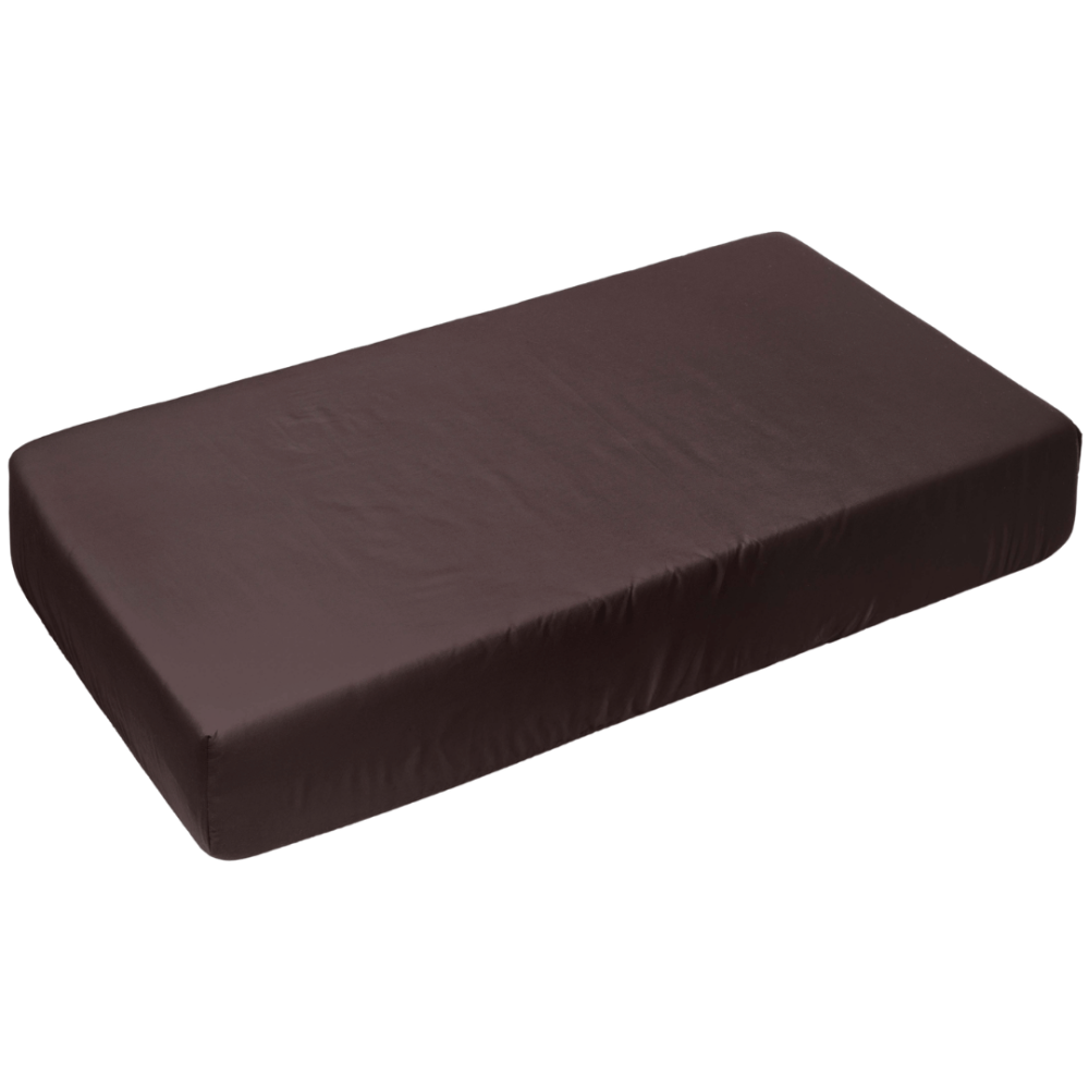 Satin Bed Sheet „Brown Sateen“, 150x220 cm, 200x220 cm, 220x240 cm. Solid dark brown flat sheet. Satin Bed Sheet „Brown Sateen“, 150x220 cm, 200x220 cm, 220x240 cm. Solid dark brown flat sheet.