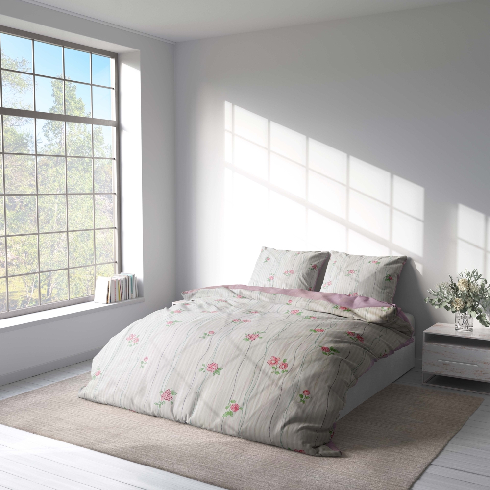 Premium Sateen Bedding Set „Charming“. Patterned bedding sets, 140x200 cm, 200x200 cm, 200x220 cm. Sophisticated white bedding adorned with pink roses and delicate flowers.