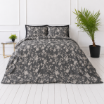 Sateen Bedding Set „Lunar Rose“. Bedding sets 135x200, 140x200 cm, 150x200 cm, 160x200 cm, 180x200 cm, 200x200 cm, 200x220 cm. Soft grey bedding set with light rose branches and blooms, perfect for a gentle, floral ambiance in any room. Sateen Bedding Set „Lunar Rose“. Bedding sets 135x200, 140x200 cm, 150x200 cm, 160x200 cm, 180x200 cm, 200x200 cm, 200x220 cm. Soft grey bedding set with light rose branches and blooms, perfect for a gentle, floral ambiance in any room.