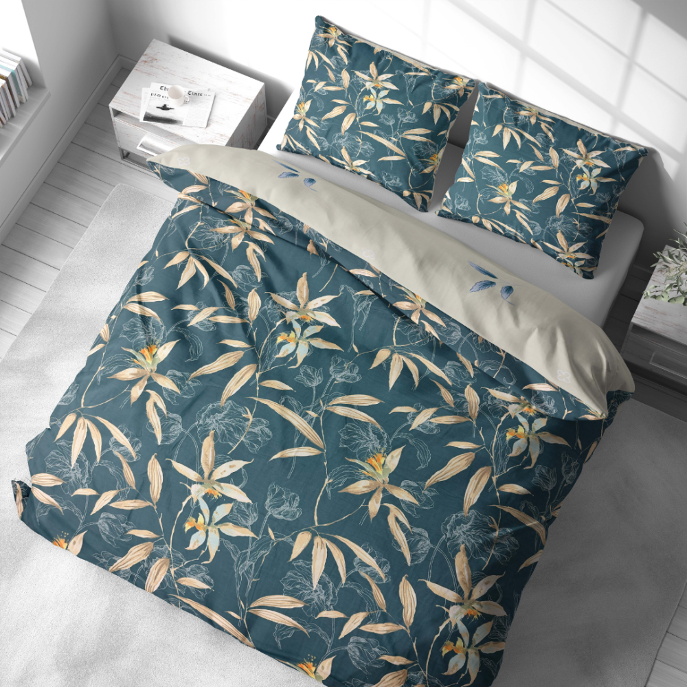 Sateen Bedding Set „Myrtle Tangle“. Bedding sets 150x200, 140x200 cm, 150x200 cm, 160x200 cm, 180x200 cm, 200x200 cm, 200x220 cm. Greenish-blue bedding set decorated with beige flowers