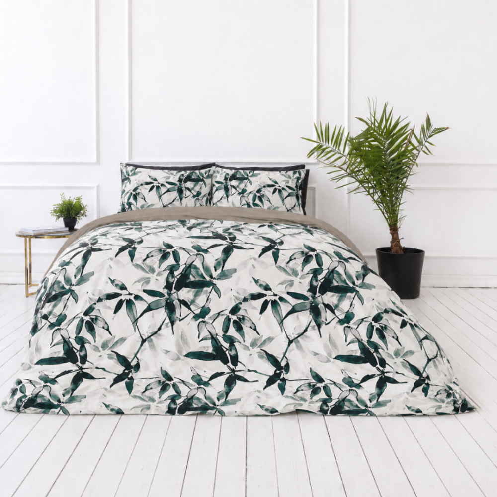 Sateen Bedding Set „Nature’s Sketch“. Bedding sets 135x200, 140x200 cm, 200x200 cm, 200x220 cm Sateen Bedding Set „Nature’s Sketch“. Bedding sets 135x200, 140x200 cm, 200x200 cm, 200x220 cm