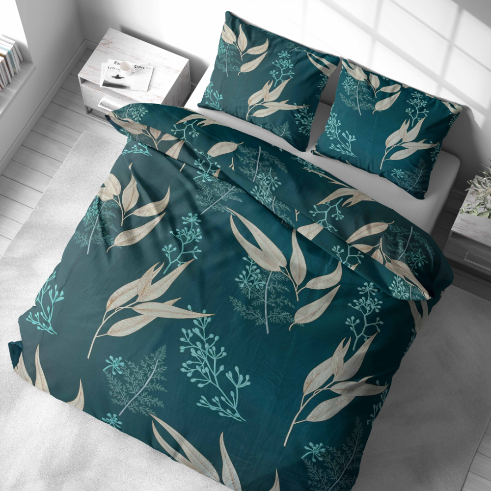 Sateen Bedding Set „Premium Verdure“. Bedding sets 135x200, 140x200 cm, 200x200 cm, 200x220 cm. Dark green bedding set decorated with detailed floral patterns, creating a peaceful and elegant atmosphere in your bedroom.