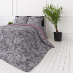 Sateen Bedding Set „Silent Grove“. Bedding sets 135x200, 140x200 cm, 200x200 cm, 200x220 cm. Elegant bedding set with a tree pattern and a pink interioar.