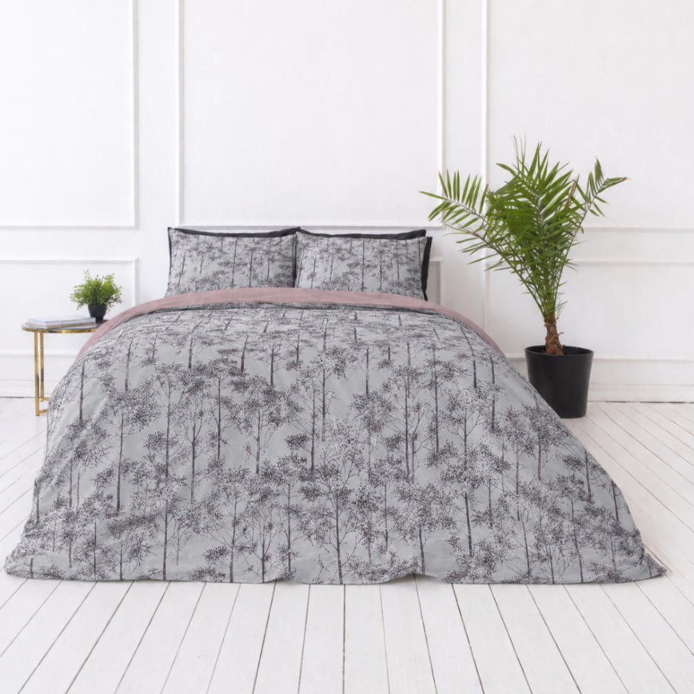 Sateen Bedding Set „Silent Grove“. Bedding sets 135x200, 140x200 cm, 200x200 cm, 200x220 cm. Bedding in calm colors, suitable for a classic interior.