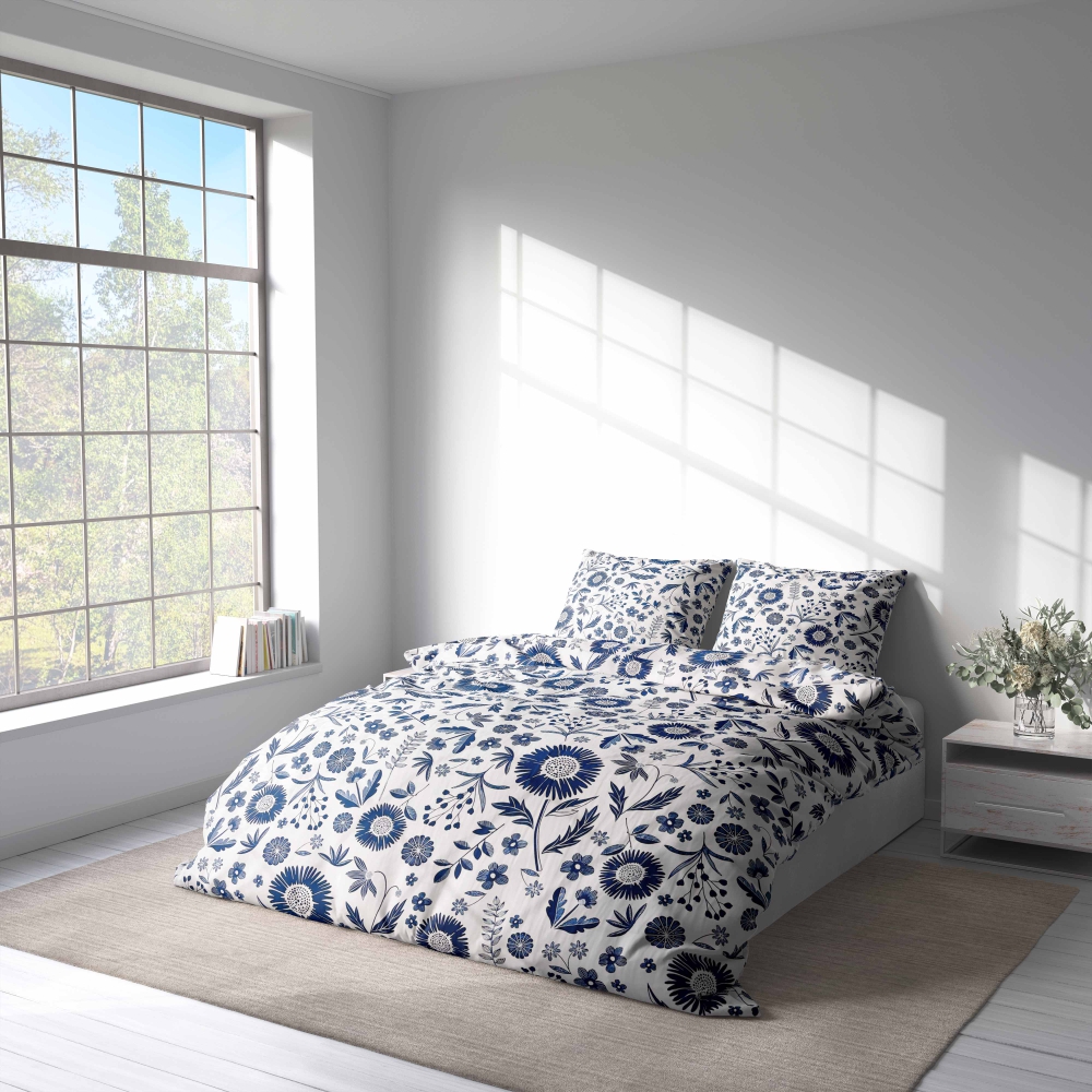Sateen Bedding Set „Skyward“. Bedding sets with plants, 200x200 cm, 200x220 cm. White bedding set featuring a profusion of delicate blue flowers, branches, and stems