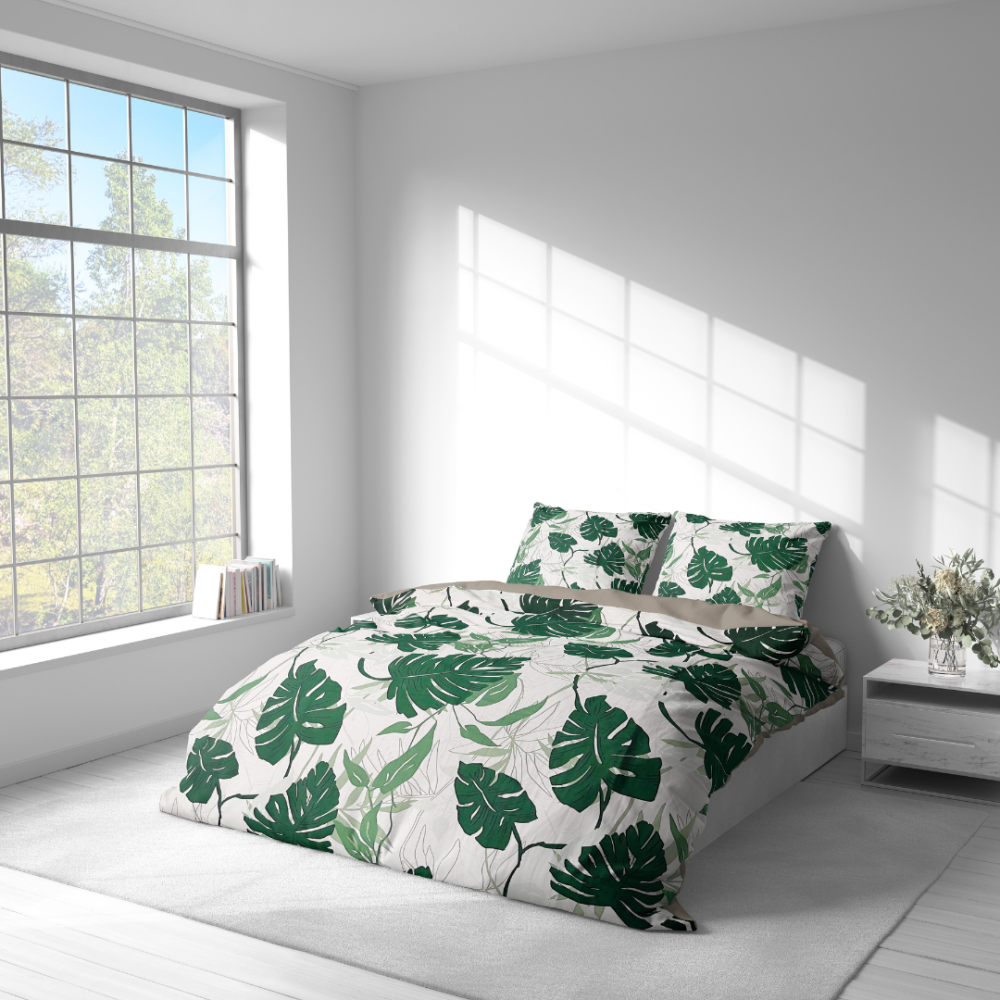 Sateen Bedding Set „Urban Jungle“. Mako cotton sateen bedding, 140x200 cm, 200x200 cm, 200x220 cm. Tropical style bedding on a white background.