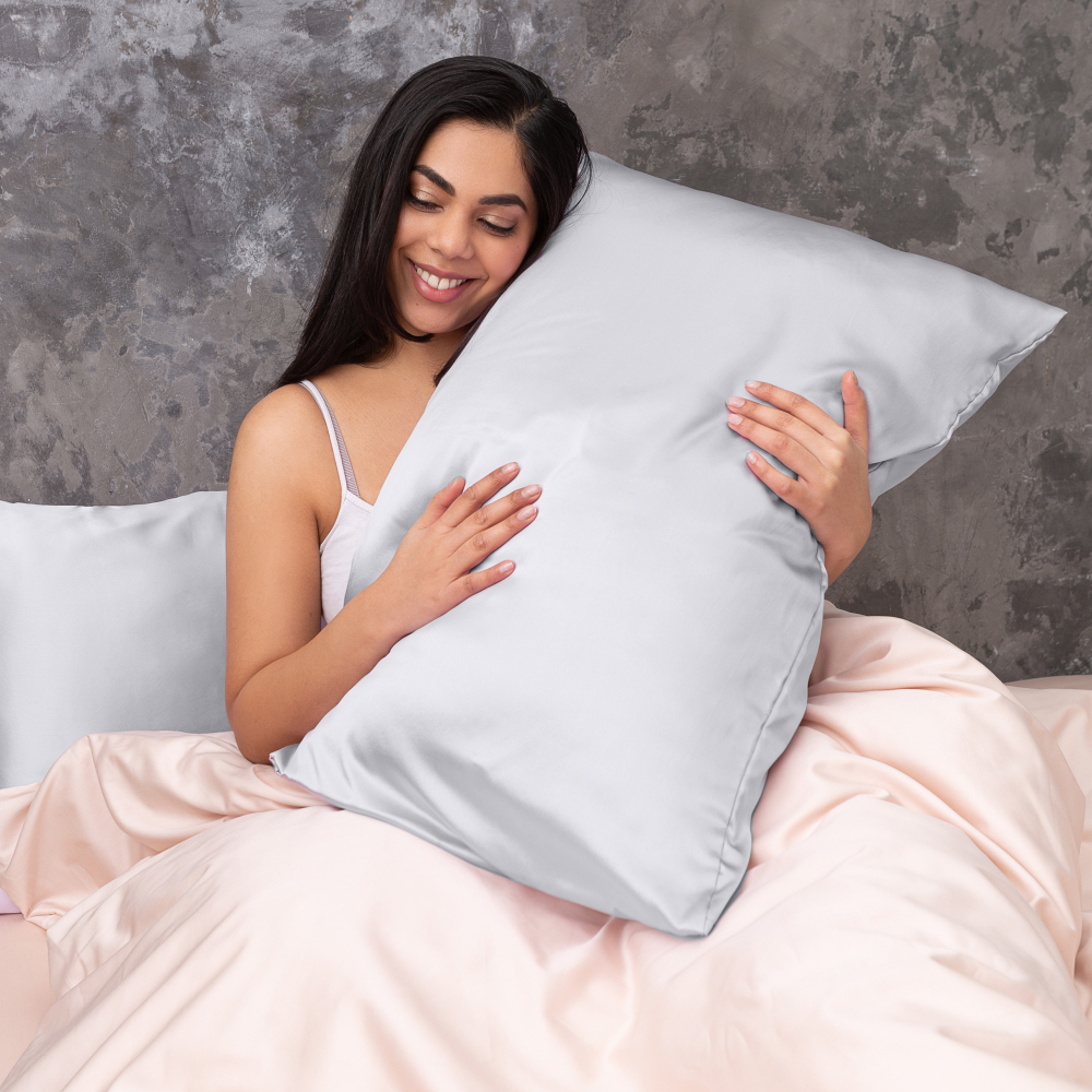 Silk Pillowcase „Platinum“. Pillowcases 50x60. Smooth and soft silk pillowcase for a restful sleep.