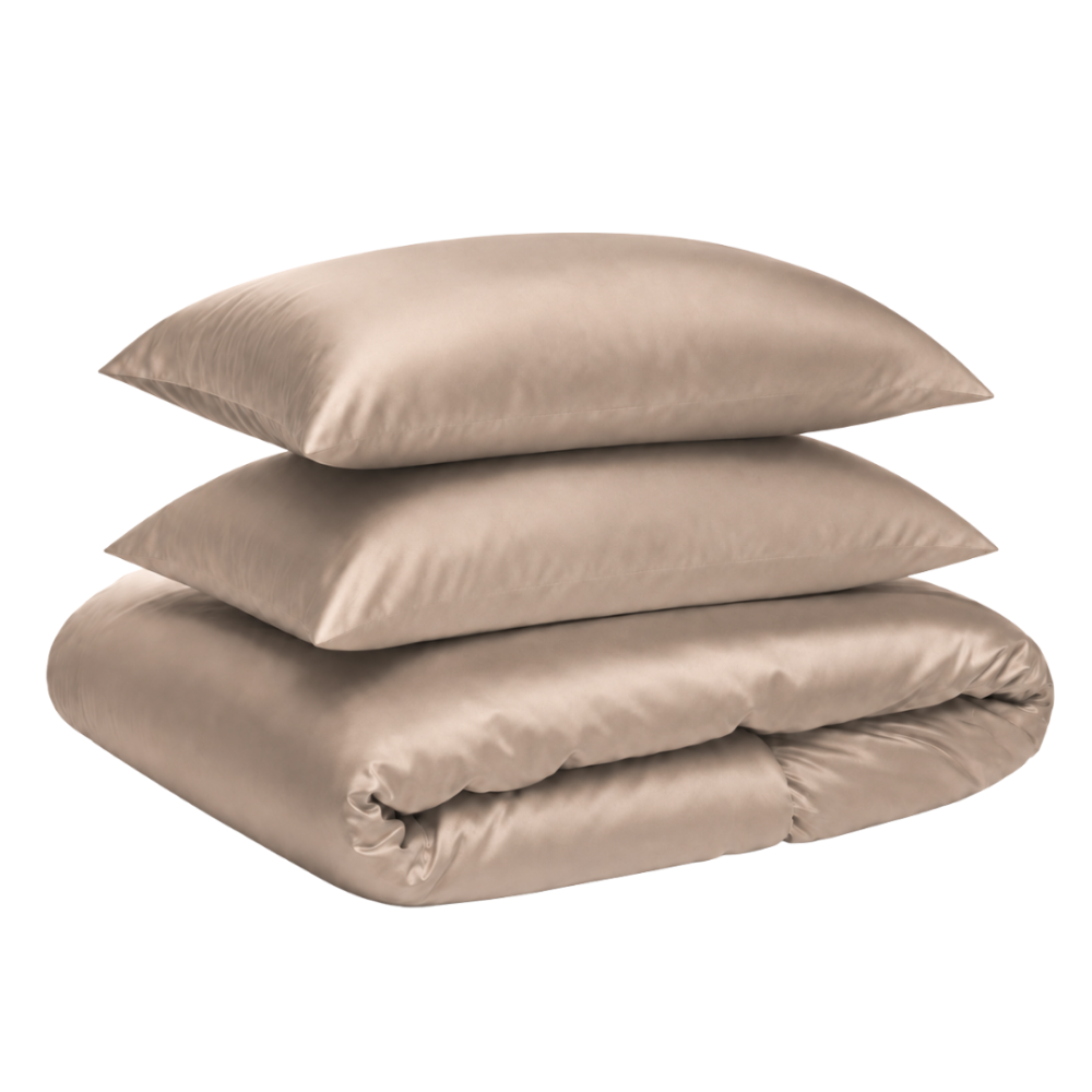 Silk bedding set „Saddle Silk“. Bedding sets, 200x200 cm, 200x220 cm. Champagne beige bedding set with a subtle silky sheen Silk bedding set „Saddle Silk“. Bedding sets, 200x200 cm, 200x220 cm. Champagne beige bedding set with a subtle silky sheen